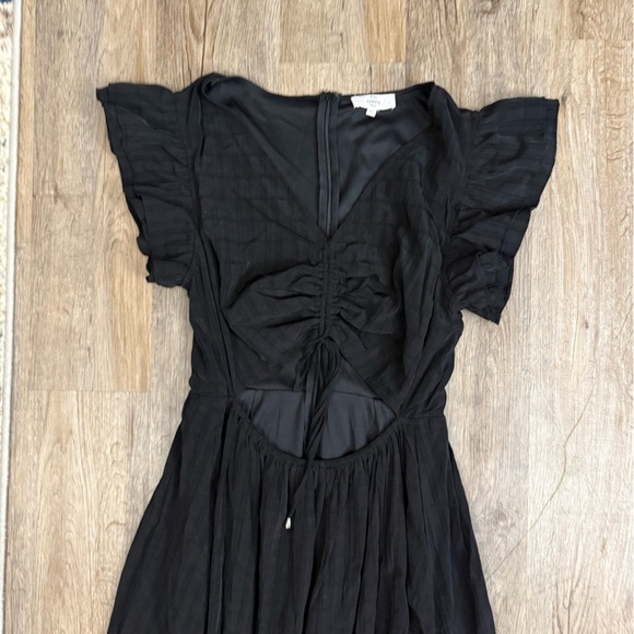 Entro • Ruffle Sleeve Cut Out Maxi Dress - Picture 3 of 15